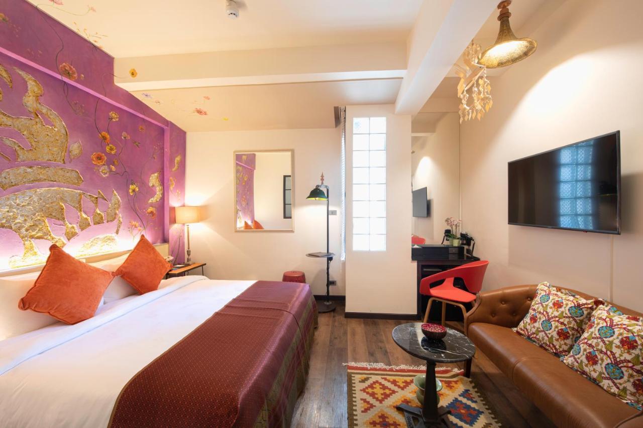 Dhevi Bangkok Hotel Esterno foto